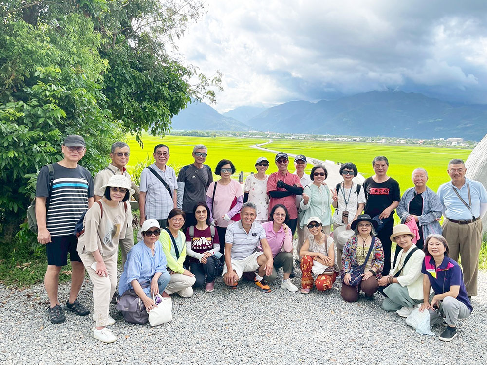 648期佛青園地｜花東秋旅──星光夜語話當年／月恆 台大晨曦社社友(標題圖檔)