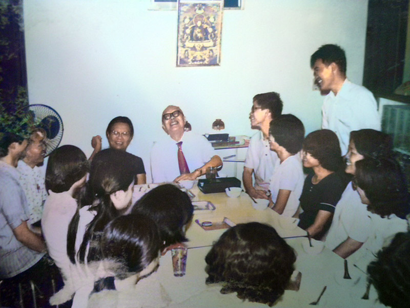 642期專題｜啟導大專青年、獨具慧炬特色的活動——以「慧炬粥會」為例／本刊編輯室(標題圖檔)