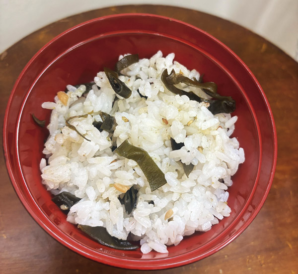 644期｜萬素茹易——日式海帶芽飯、紅豆紫米飯（電鍋版）／多多(標題圖檔)